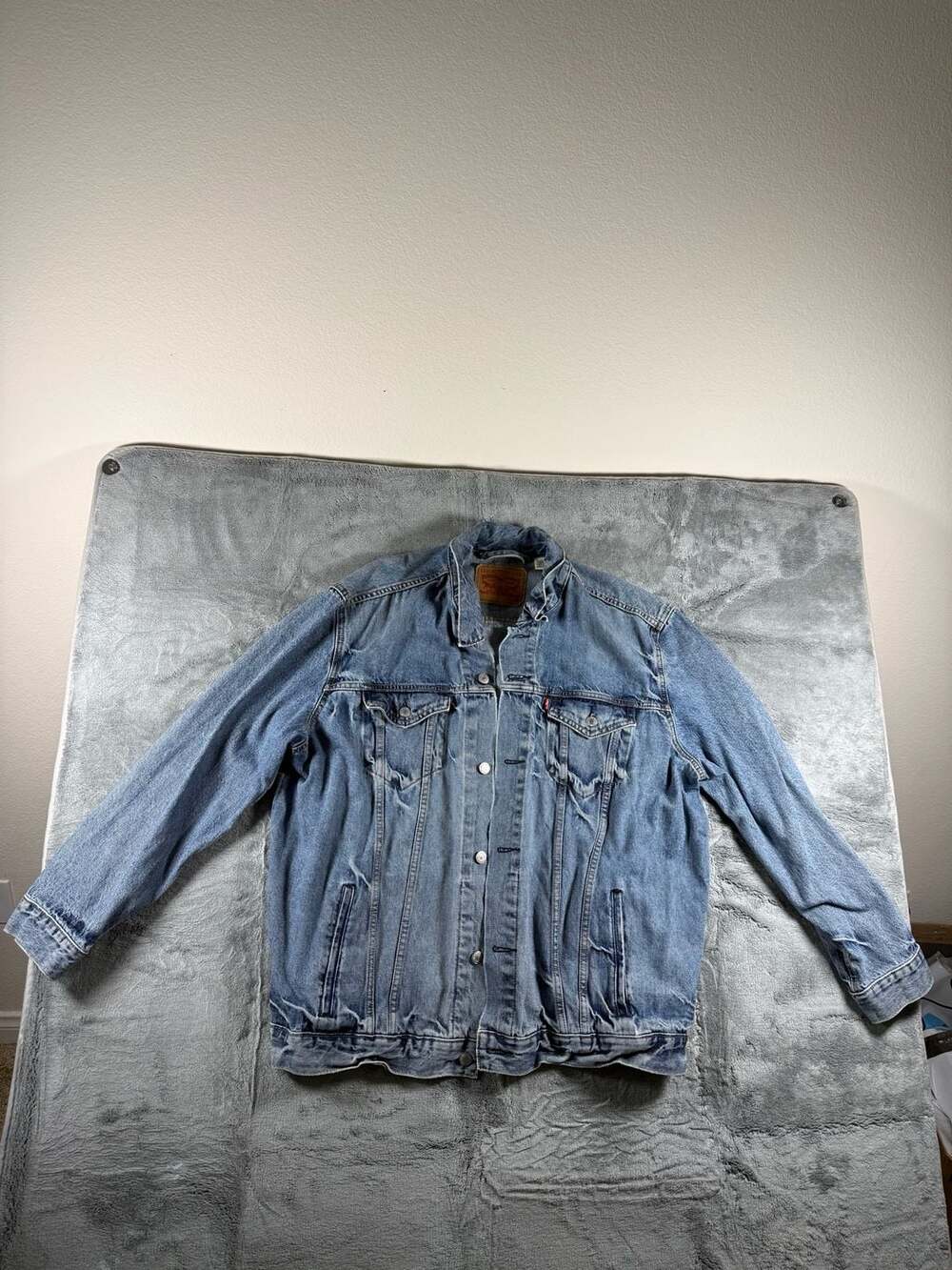 Levi's Men's The Trucker Denim Jacket in Light Wash, Size 3XL